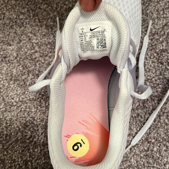 Nike Renew - Picture 4 of 4